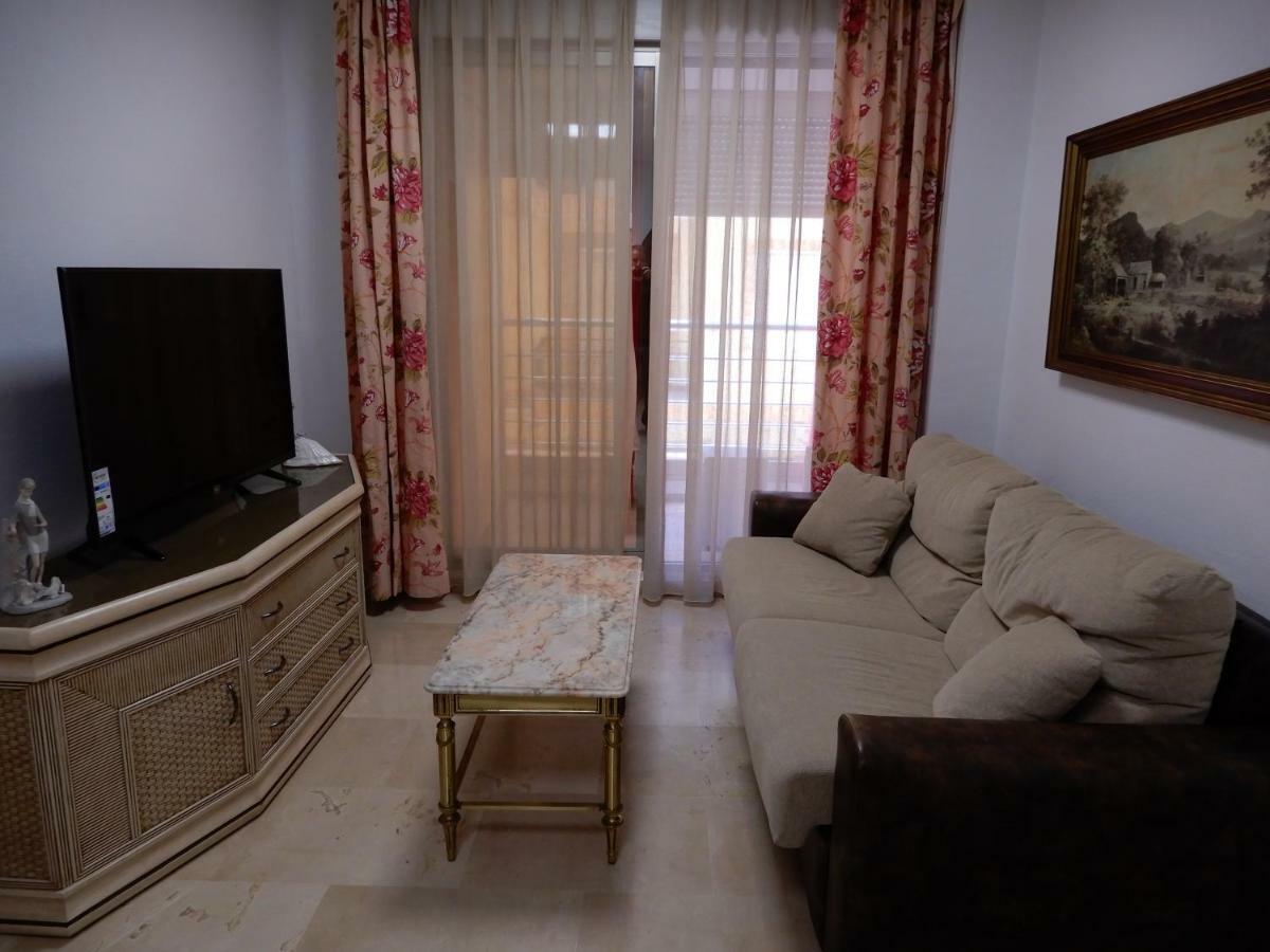 Appartement Edificio 1º Linea De Playa, En Paseo Maritimo De Torrevieja, Alicante, Costa Blanca